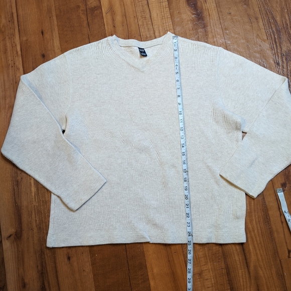 Gap Pullover Cream Knit V-Neck Sweater - Picture 5 of 7